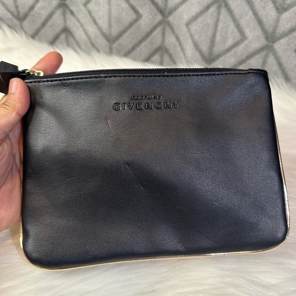 GIVENCHY cosmetic pouch in black - Picture 2 of 12